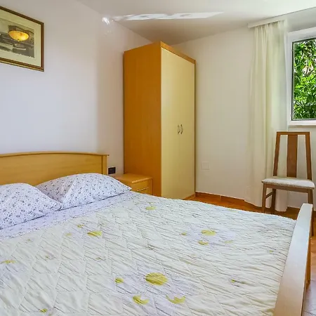 Apartment Radan - Near Brulo Beach *